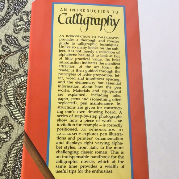 An Introduction to Calligraphy vintage lrg hardcover book 1987 George Evans - Picture 10 of 11